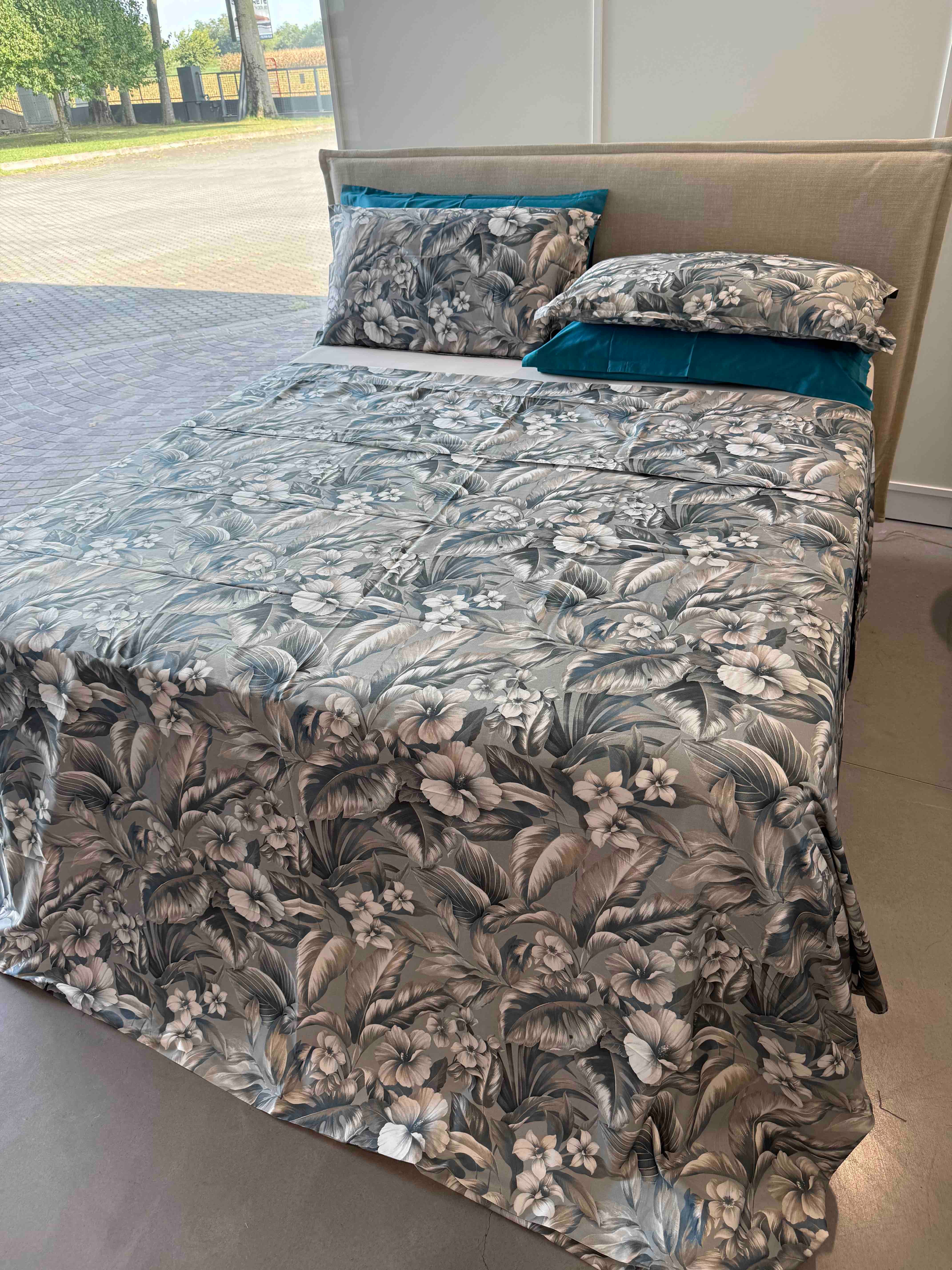 Lenzuola Magnolia Grigio raso di cotone 300TC parure matrimoniali