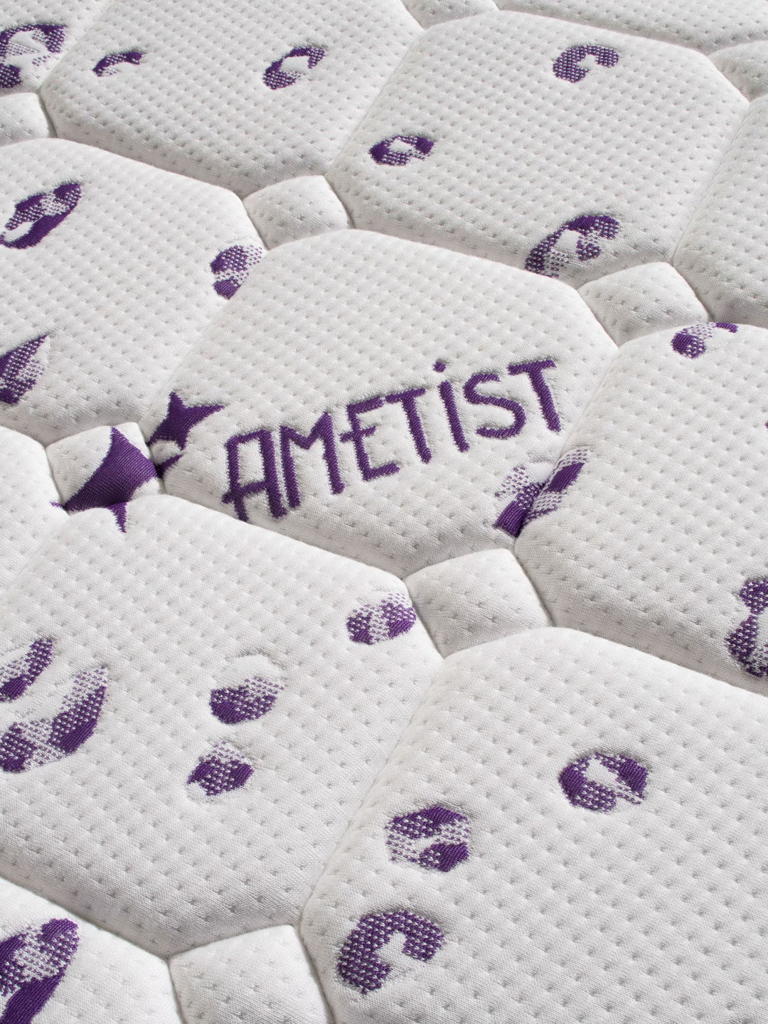 Ametista Cristal dettaglio tessuto scritta ametist