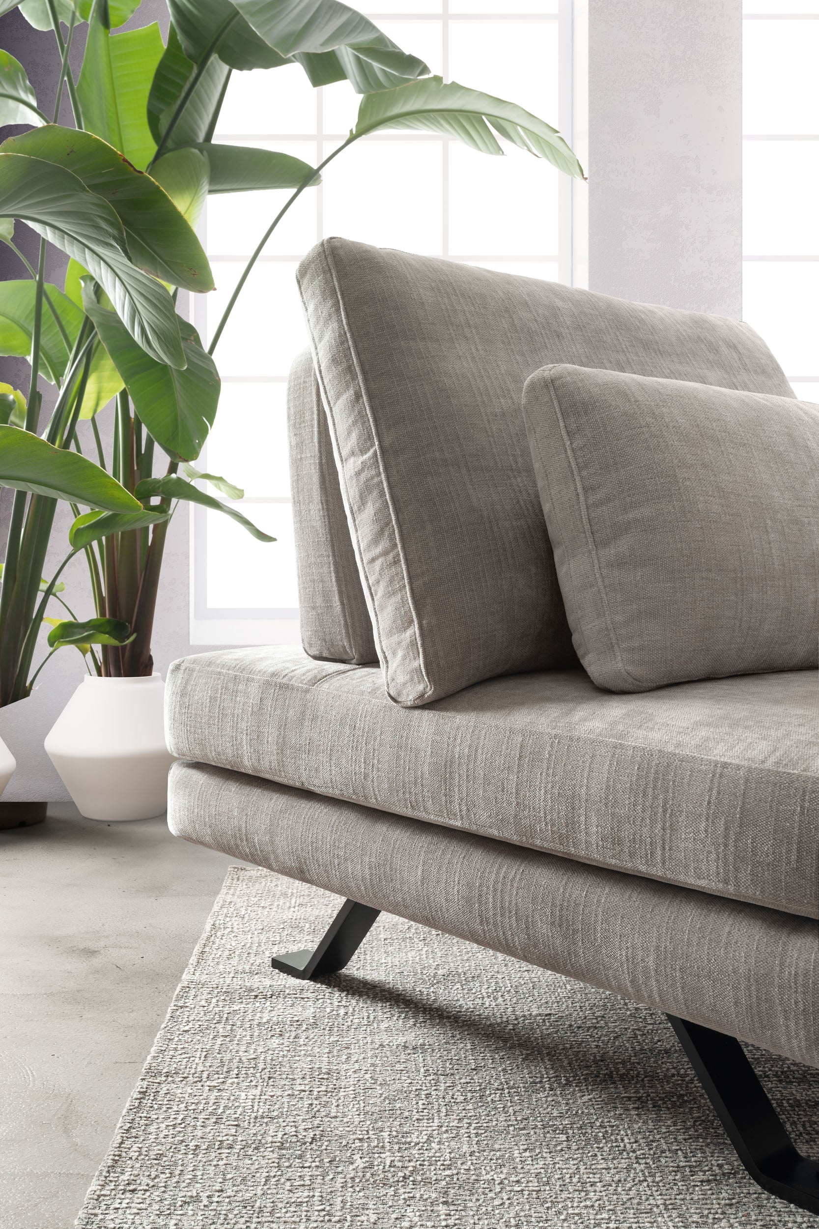 Divano moderno di design Meddy