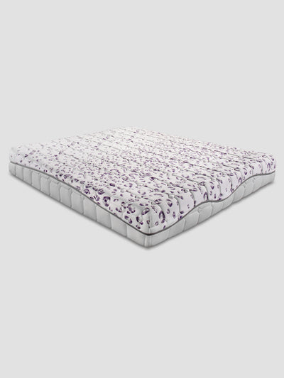 Ametista Cristal materasso su sfondo grigio
