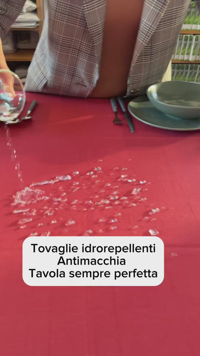 Tovaglie idrorepellenti antimacchia